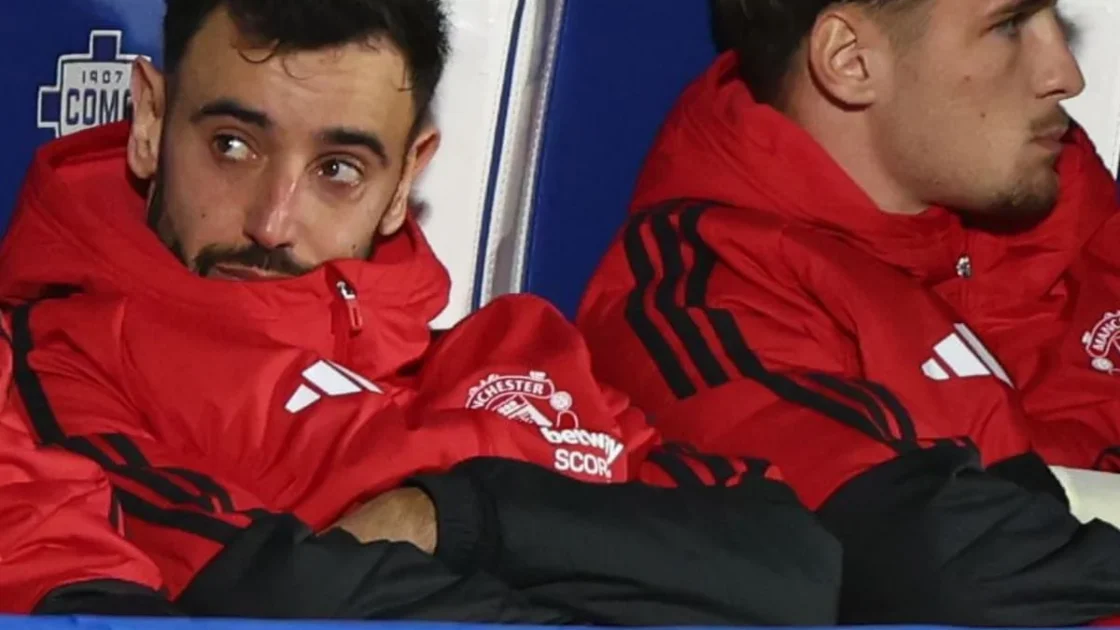 Bruno Fernandes Betrays Michael Carrick in Man United Crisis