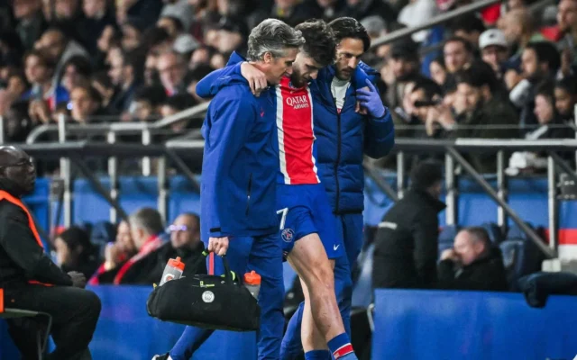 Arsenal transfer blow as Kvaratskhelia ruled out for season