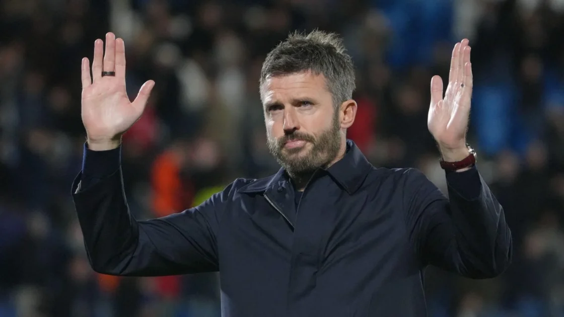 Michael Carrick Man Utd Fate: Replacement Talk And Carrington No-Show