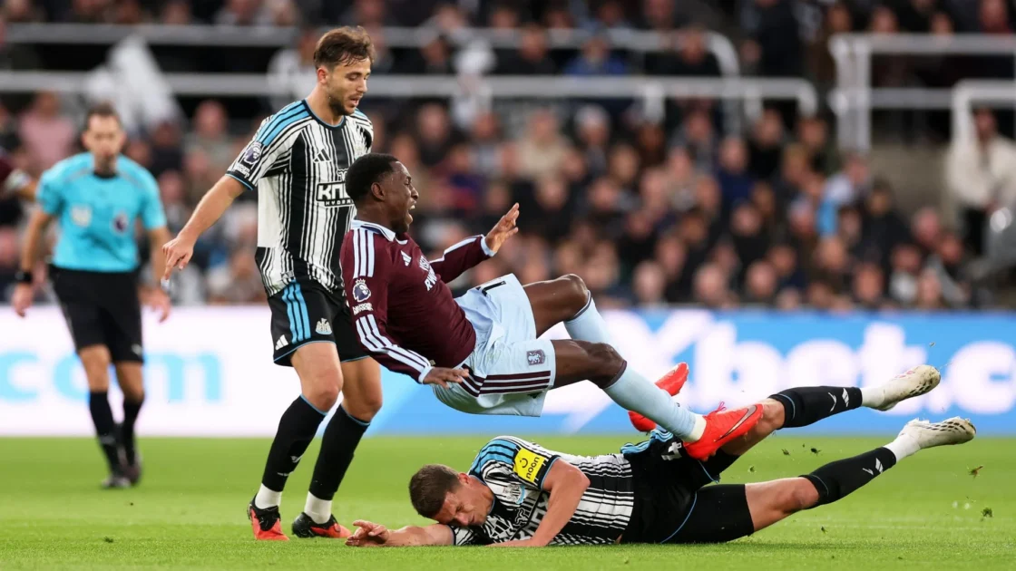 Howard Webb Backs Botman Yellow Card Despite Red Calls
