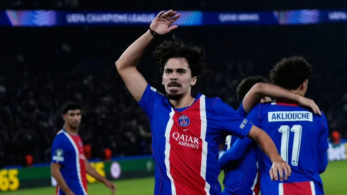 Barcelona suffer first defeat of season in PSG thriller