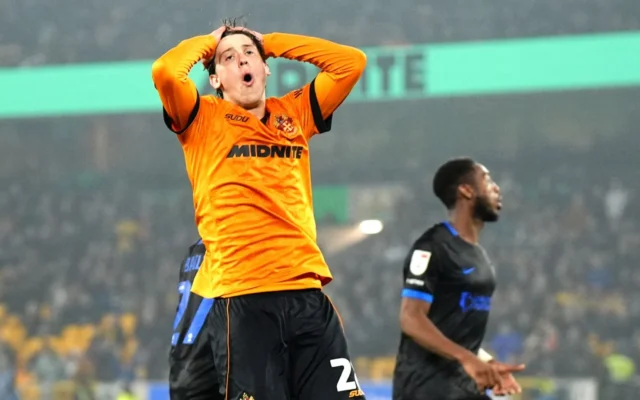 Portsmouth Strike Late to Deny Wolves Victory in Championship